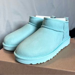 Ugg Classic Ultra Mini Boot, size 6, sky blue